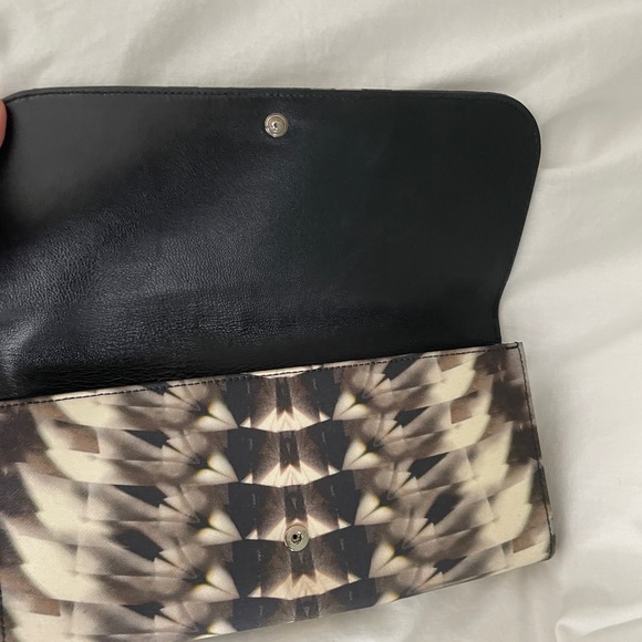 Alexander McQueen satin print clutch wallet - Picture 2 of 5